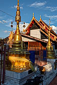 Chiang Mai - Wat Ngeun Kong, the chedi. 